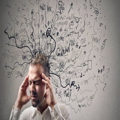 از کجا بدانیم مضطرب هستیم؟ + تست سنجش