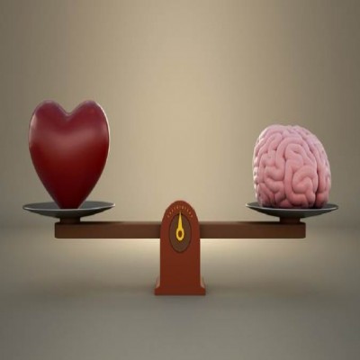 در تصمیم گیری ها به حرف عقل گوش دهیم یا قلب؟