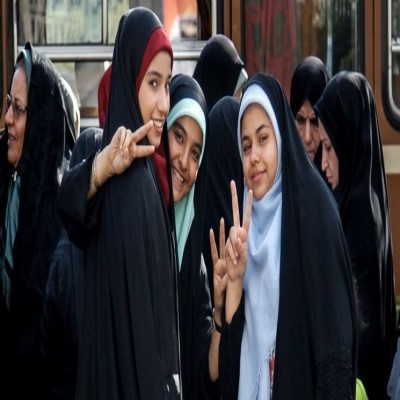 در مزیت برقراری رابطه عاطفی پدر با دختر/ مسئول اشتباهات یک دختر چه کسی‌ست؟