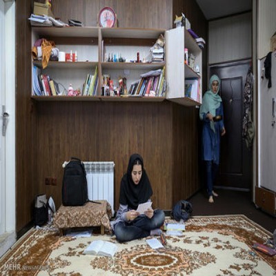 چگونه دخترانی با اصالت تربیت کنیم