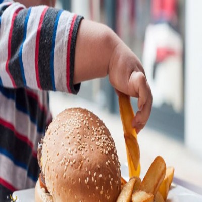 کودکان و چاقی در روزهای کرونا/ 14 درصد کودکان زیر 5 سال اضافه وزن دارند