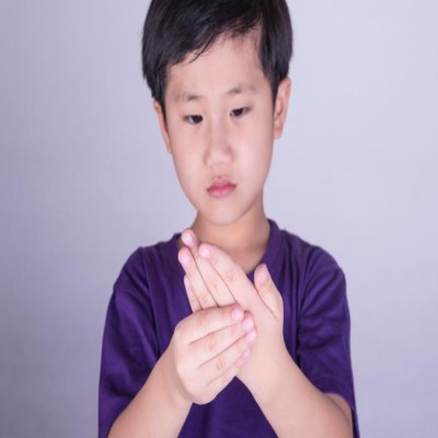 درد دست و پا در کودکان، علل و درمان آن