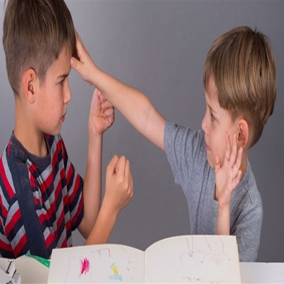 دعوای بین کودکان در خانه را چطور مدیریت کنیم/آموزش بازی مشارکتی به بچه‌ها