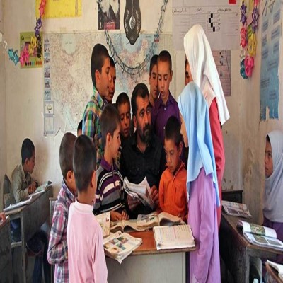بنیاد احسان به دنبال مهار محرومیت آموزشی در کشور است