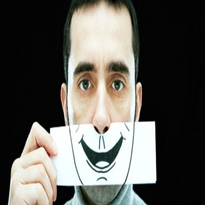 چند نشانه که شما در حال سرکوب احساسات و انرژی خود هستید