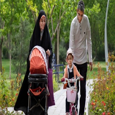 نقش پدرها در رشد روانی دخترها/ با دختران نوجوان‌مان چطور تعامل کنیم؟