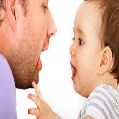 رهنمودهایی جهت کمک به کودکان دارای تأخیر در تکلم