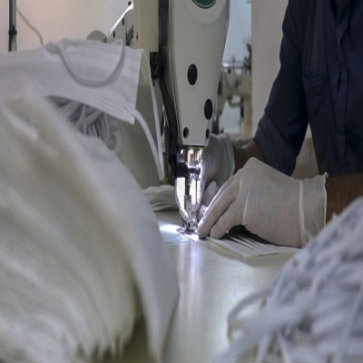 یک اتفاق عجیب؛ چرا ماسک و الکل بجای داروخانه در بوتیک‌و سوپرمارکت توزیع می‌شود