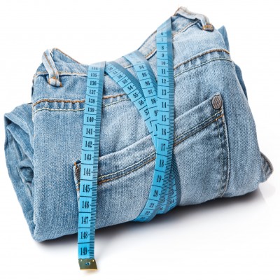 جین تنگ و چسبان با شما چه می‌کند؟