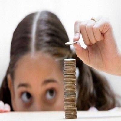 چگونه فرزند خود را اقتصادی تربیت کنیم؟/ به روزی حلال و الگوی صحیح مصرف توجه کنید