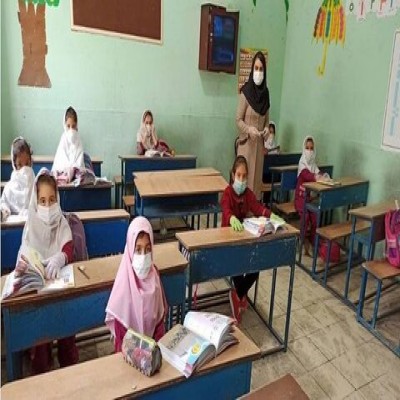 معلم، دختر خاله‌تان نیست؛ «عزیزم» خطابش نکنید