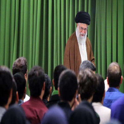 تاکید رهبری بر استفاده از ظرفیت نخبگانی جوانان در مسائل راهبردی