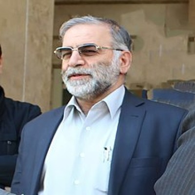 پدر در میان جلسات هم حواسش به ساعت داروهای مادر بود!/ ناگفته‌هایی از زندگی شهید محسن فخری‌زاده