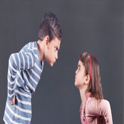چگونه به رابطه بین بچه‌ها آسیب می‌زنیم؟/ مهارت‌های تربیتی برای چند فرزندی‌ها