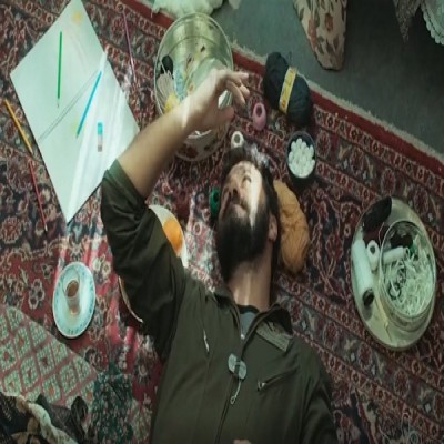 «آسمان غرب» و فرمانده‌ای که مردم را در پادگان پناه داد