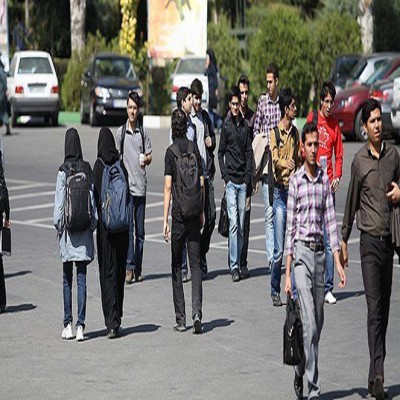 آشنایی با شادی‌های کاذب دوران جوانی